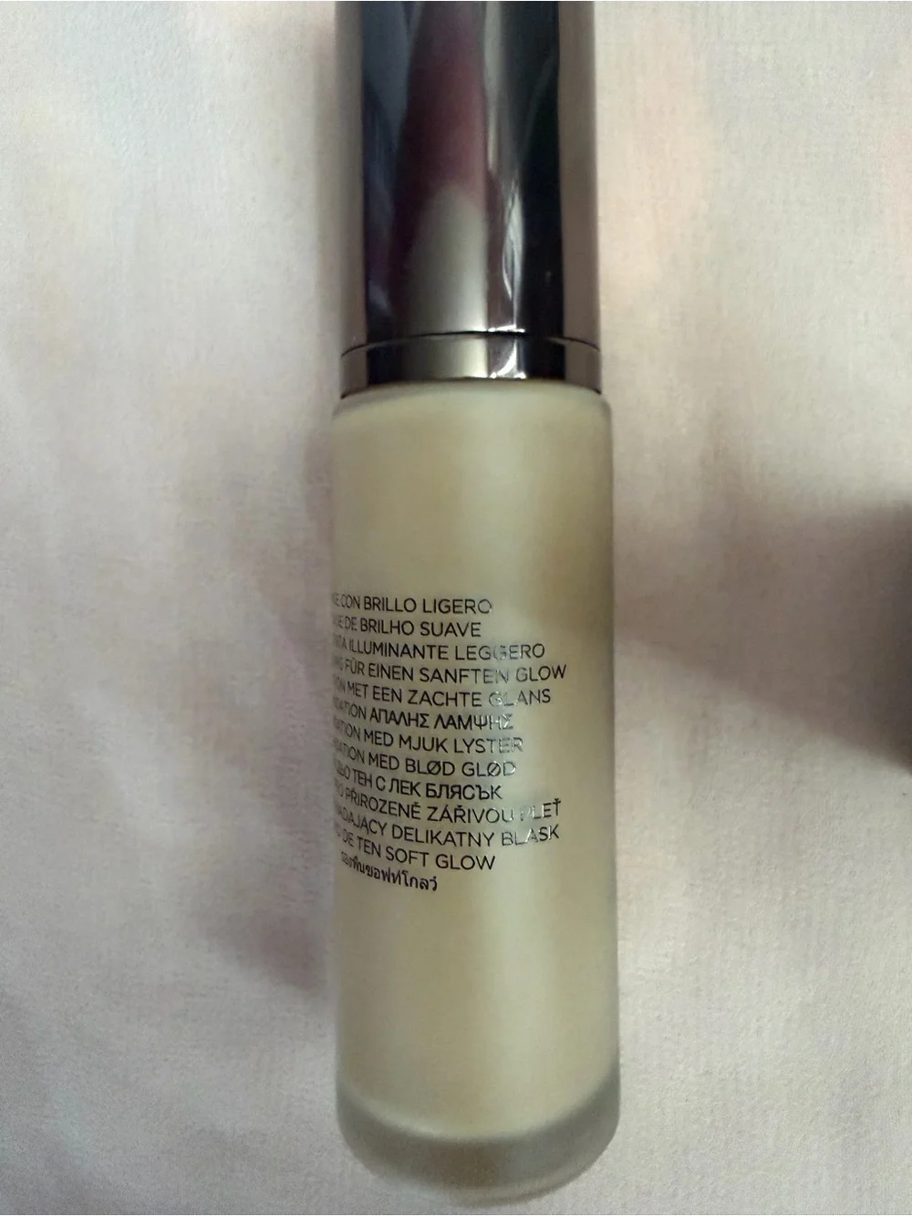 Hourglass Ambient Soft Glow Foundation -7.5